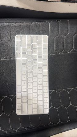 Apple keyboard