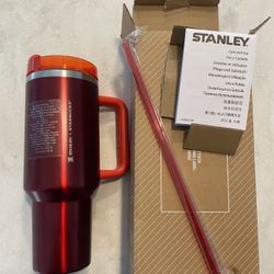 Stanley Water Bottle 40 oz New NWT in Box Fast Ship