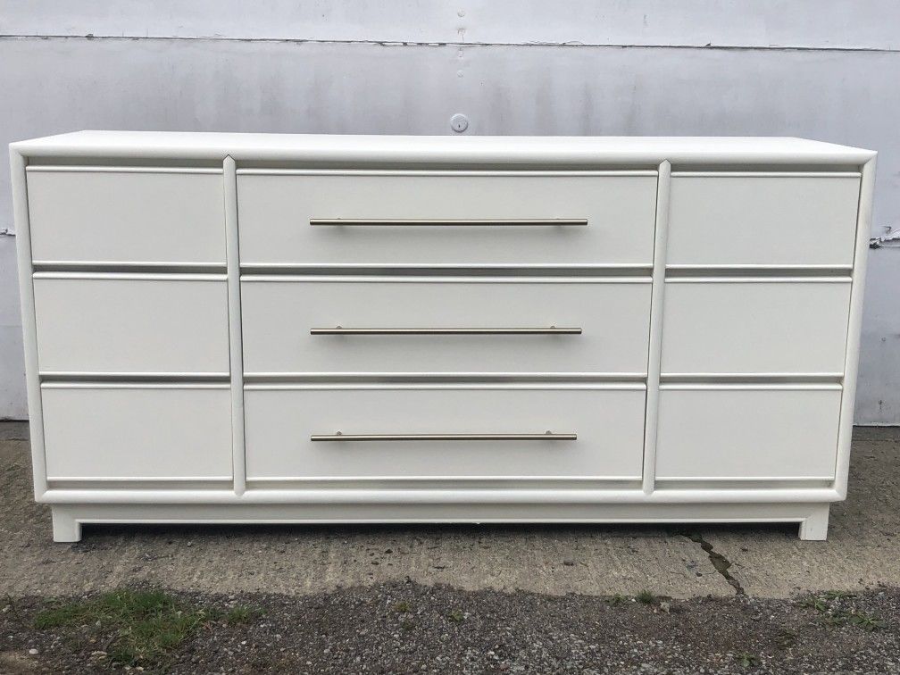 Soft White Dresser/buffet/media Stand