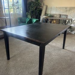 Dinning Table 