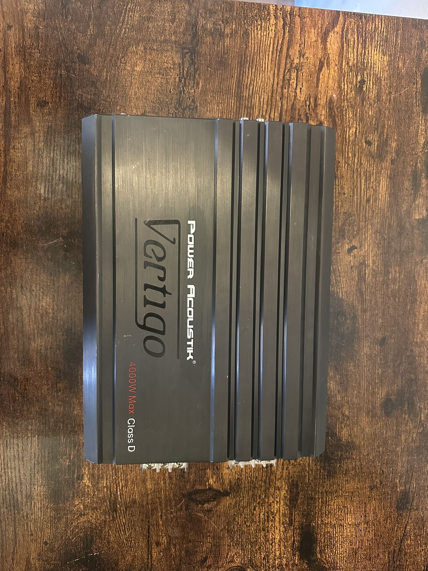 Amplifier (power acoustik )4000 watt amp