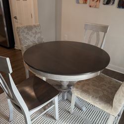 42 Inch Table With Four Chairs La-Z-Boy