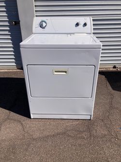 Whirlpool electric dryer in good condition, clean and nice, one month warranty, delivery available.