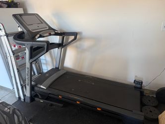 Free treadmill does NOT work