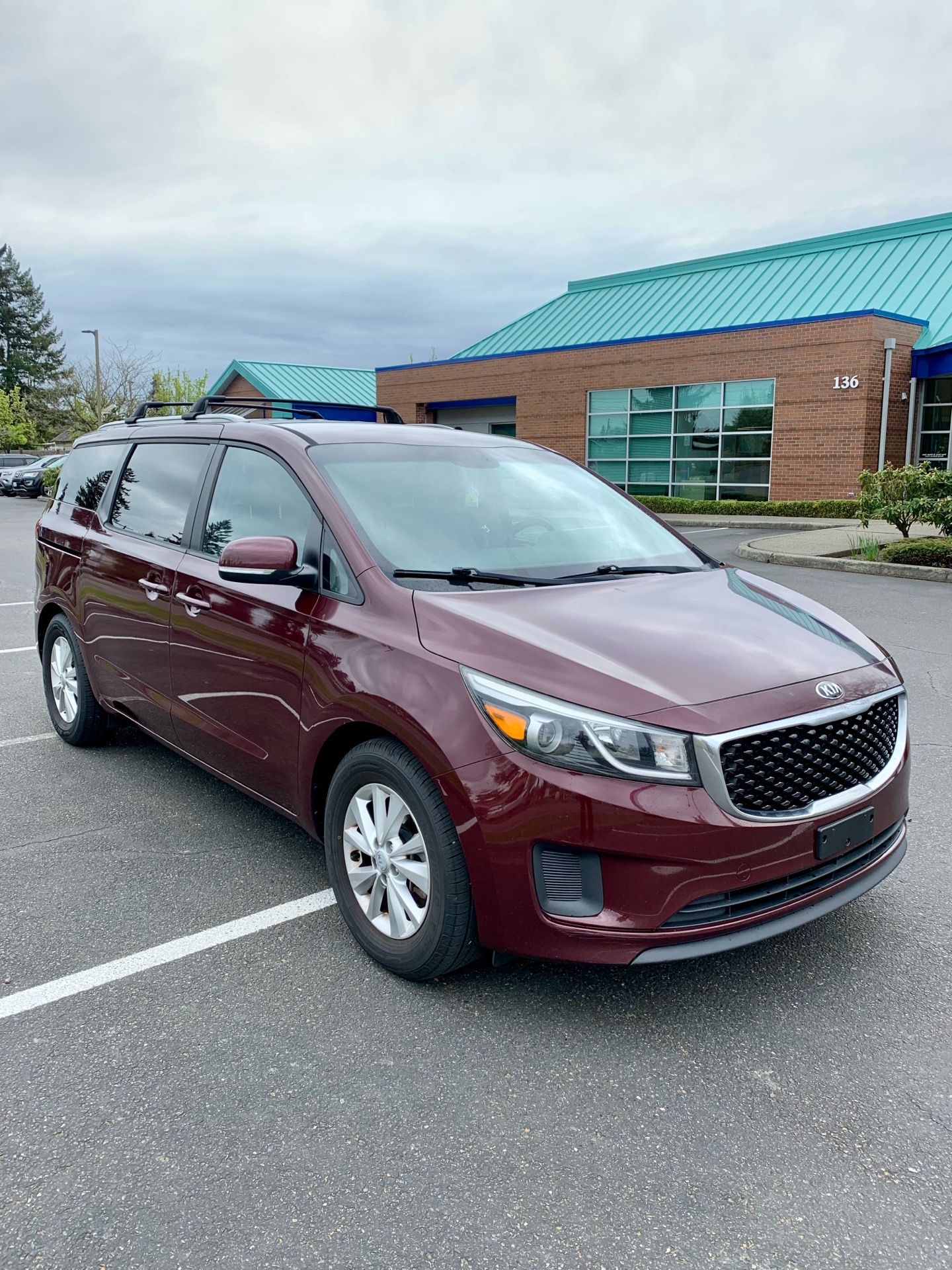 2016 KIA Sedona LX