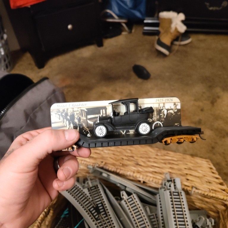 Hawthorne Village Train Set for Sale in Bell Gardens, CA - OfferUp