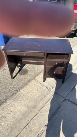 Free desk
