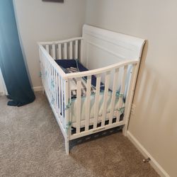 Baby Crib W/ Mattress 