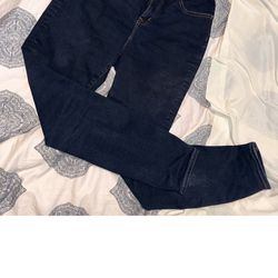 women skinny curvy waist 28