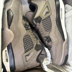 Jordan 4