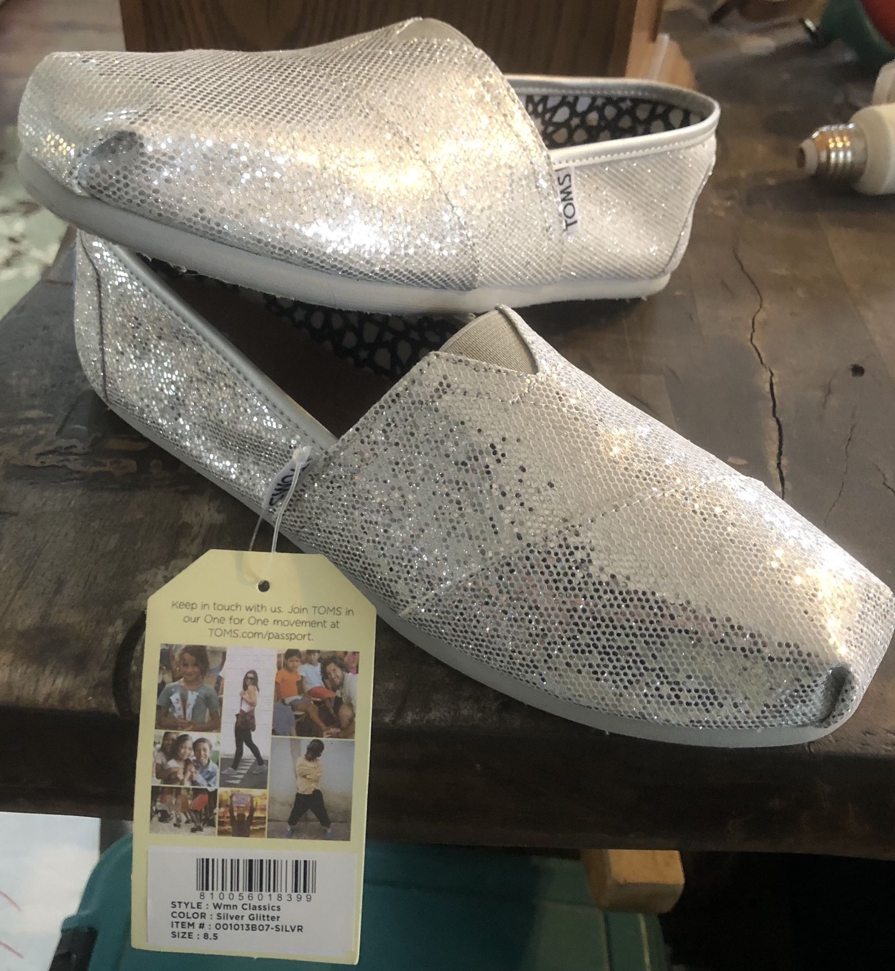 Toms Shoes