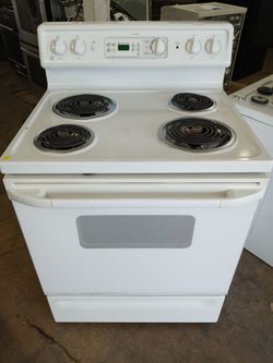 GE white coil top stove - Free delivery
