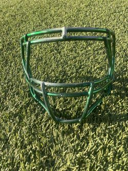 green riddell facemask