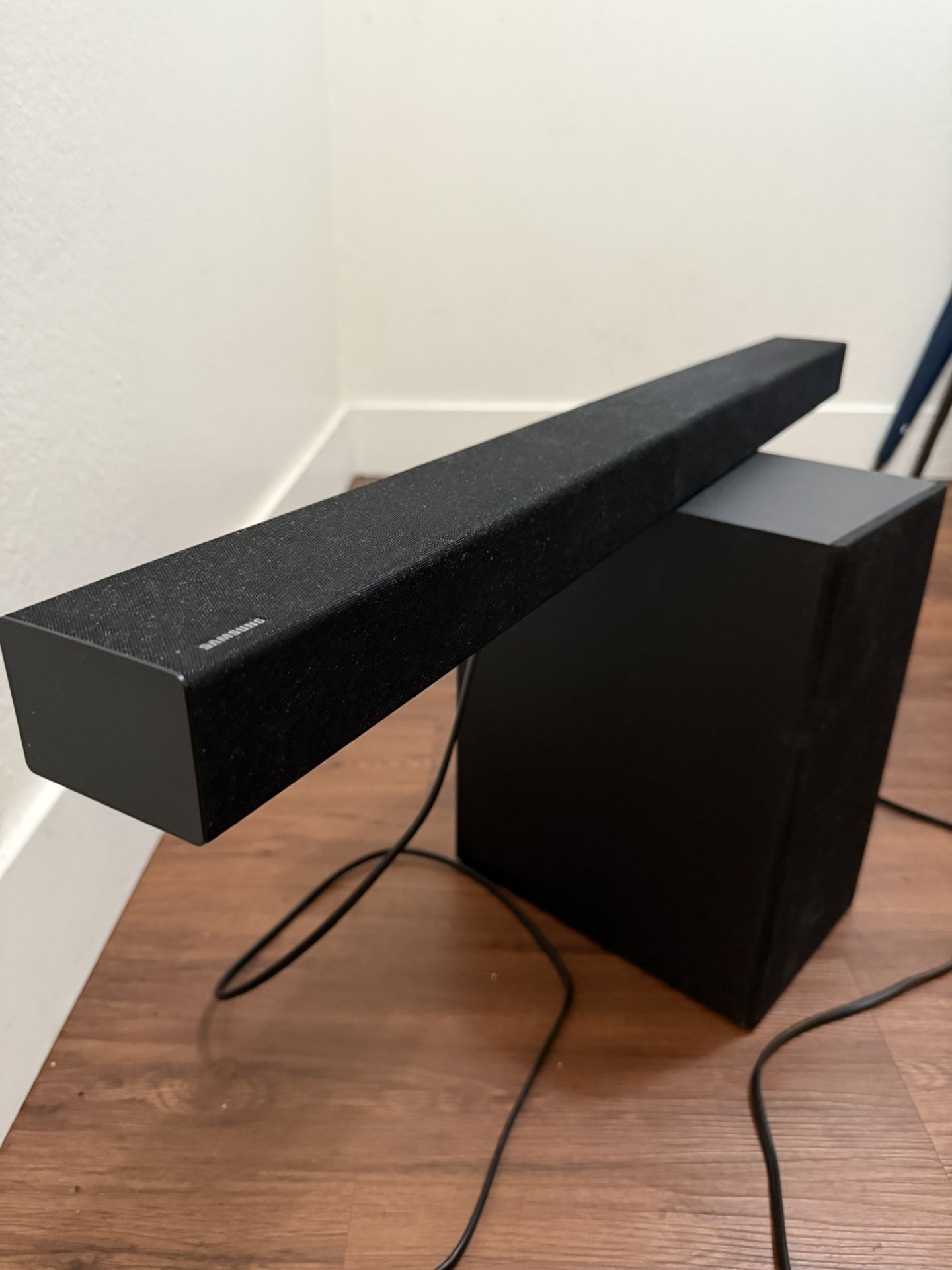 Samsung Sound Bar With Subwoofer