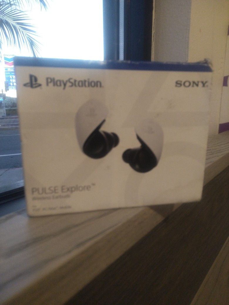 PlayStation 5 Headphones Pulse Explore Brand New