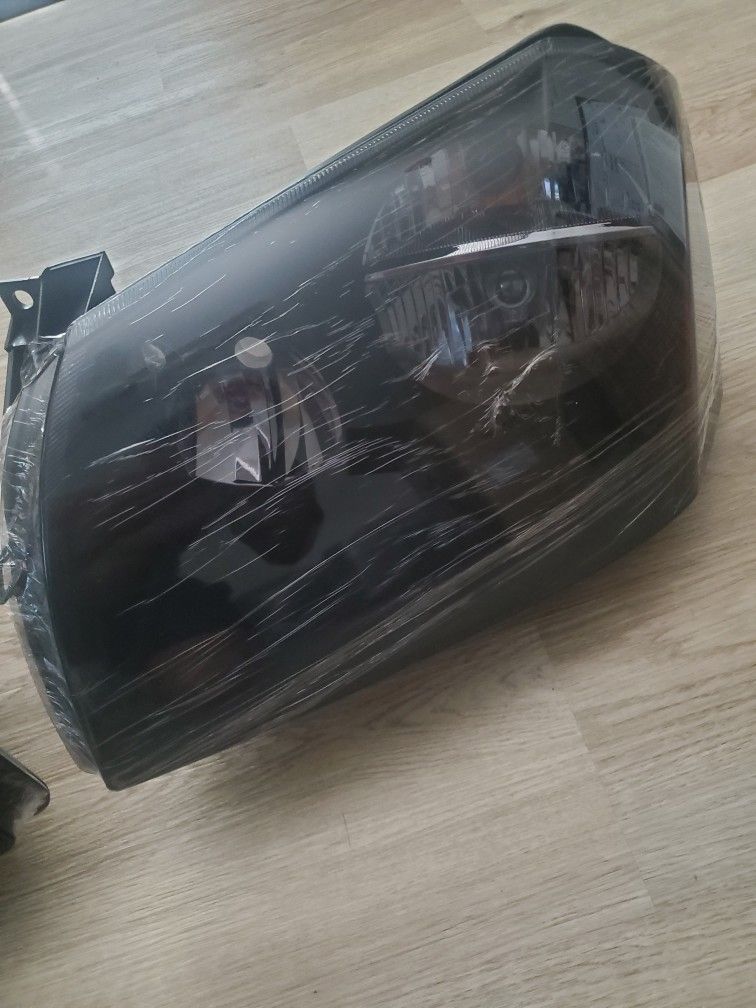 Dodge Magnum Tinted Headlights