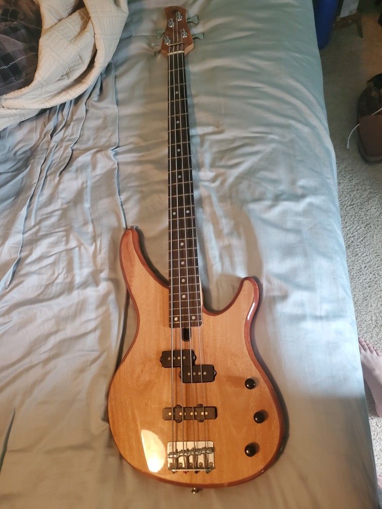 Yamaha Bass Guitar
