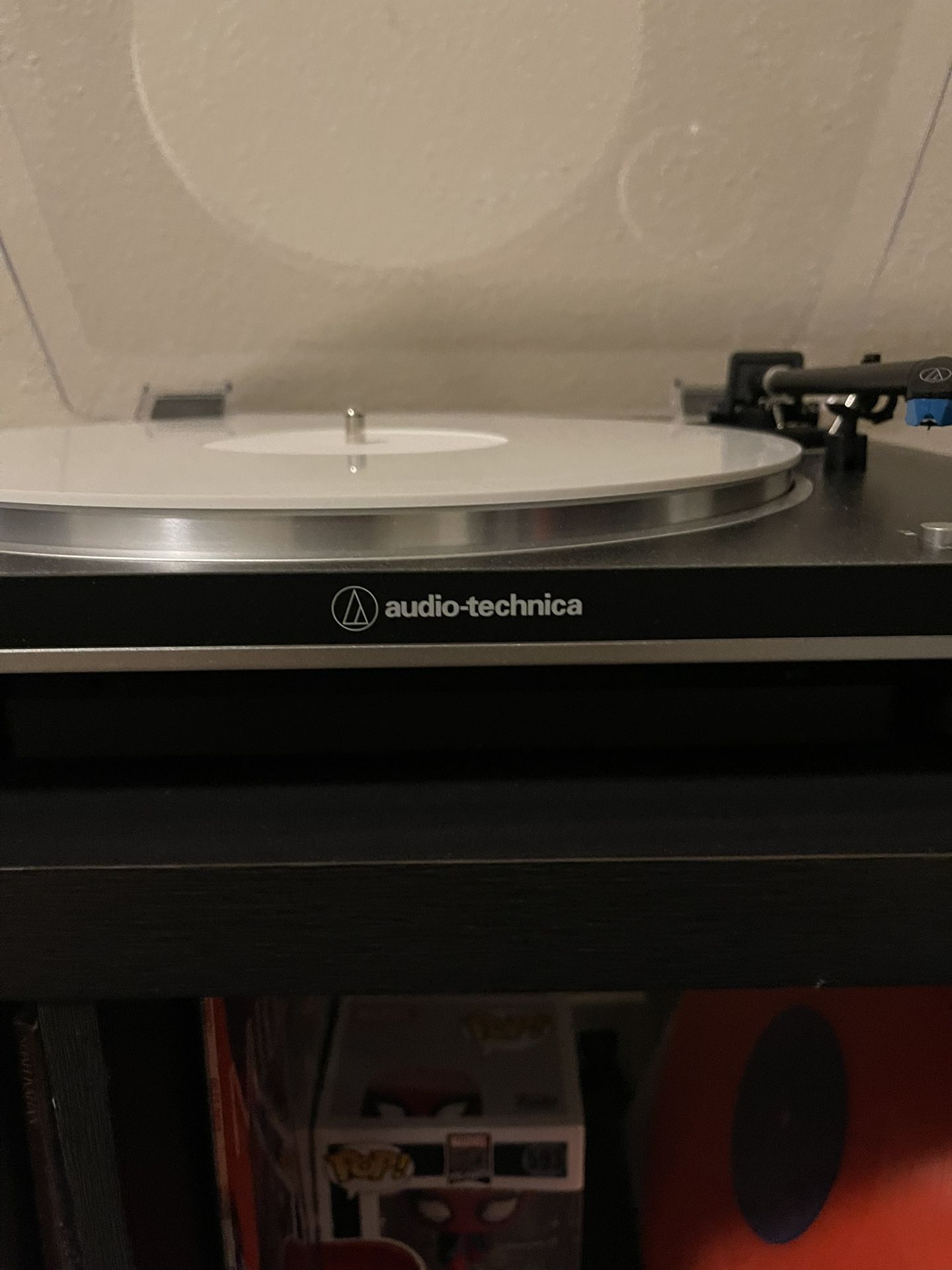 Audio-Technica - AT-LP7OXBT-BS - Black/Silver