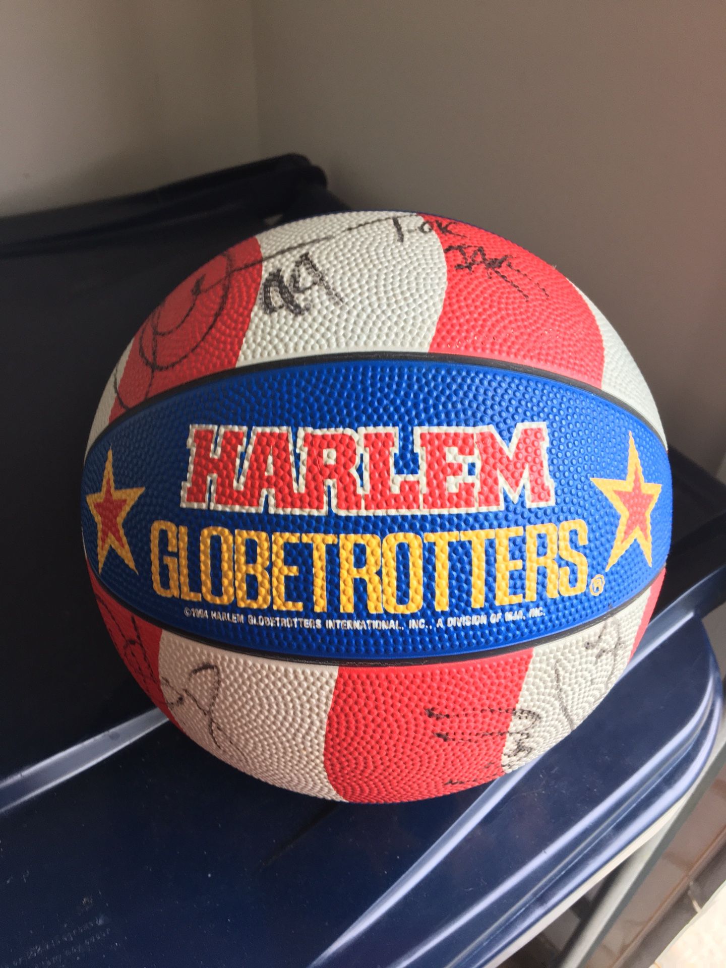 Harlem Globetrotters Autographed Basketball