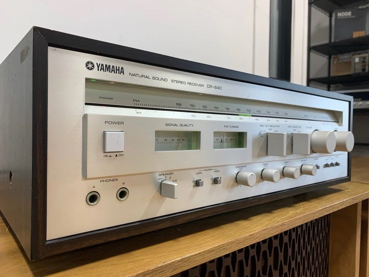 Yamaha Cr-640 Natural Sound Stereo Receiver