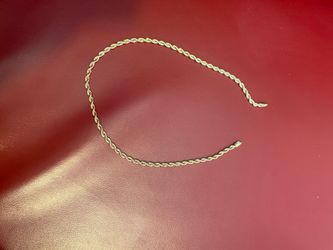Yellow gold necklace