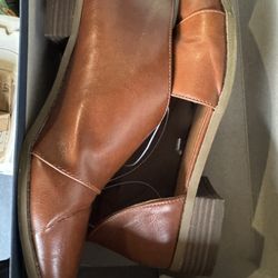 Brown Flat Dress Shoes
