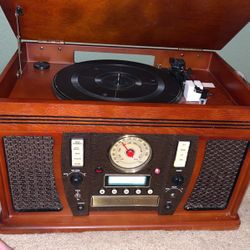 Record Player/CD/Radio