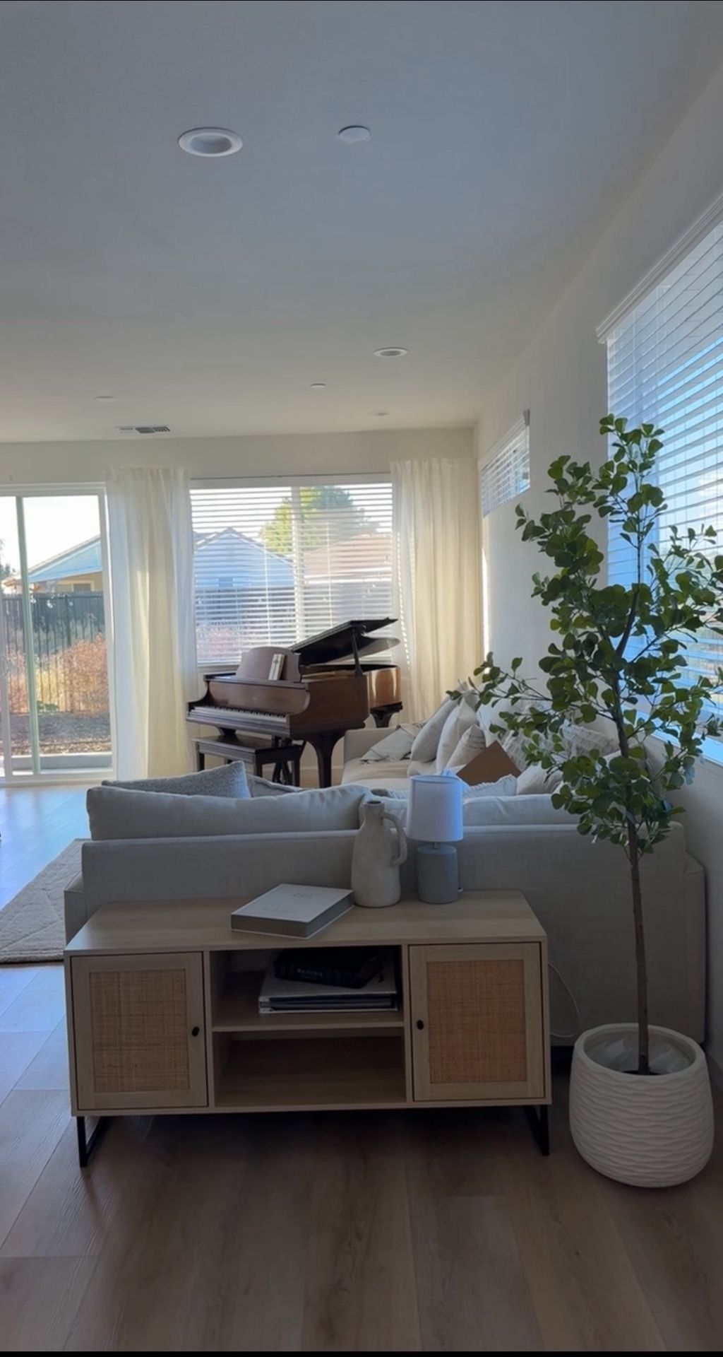Accent Side Table /Tv Stand