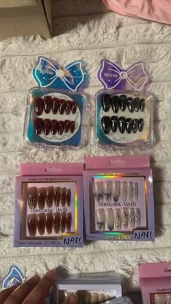 Press on nails