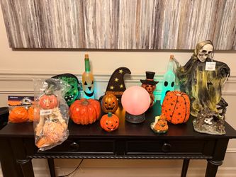 🎃 Halloween Decoration Lot light-up animated sound decorations, spooky figures, pumpkins, skeleton, ghost, monster color changing glowing witch