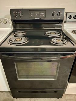 Frigidaire Black Electric Coil Range