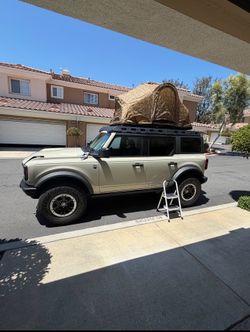 C6 Outdoor Rev Tent (Shellter) Rooftop/truck bed/ground zip up tent