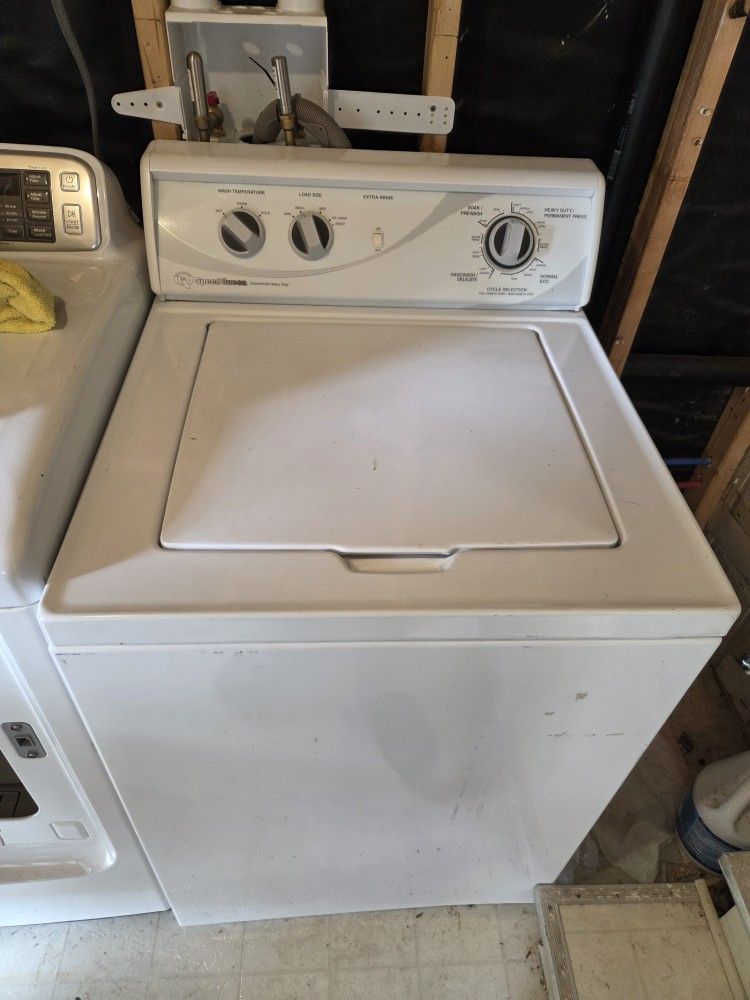 Speed Queen Commercial Washing Machine 