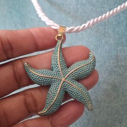 Starfish Pendant Necklace 
