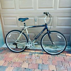 Trek Multitrack 7100 Hybrid Bike - 57cm - Ready to Ride