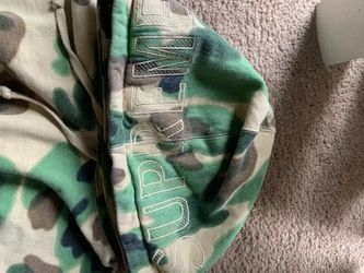 Supreme Hoodie