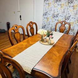 Extendable Dining Table With 6 Chairs Included -Seats Upto 8