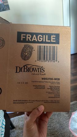 New Dr Browns glass feeding bottles 3
