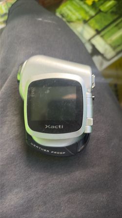 xacti ch6 2007  6-megapixel vertical-style digital camcorder