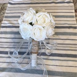 Bouquet 💐 Flower Looks Real Weddings Bridal 