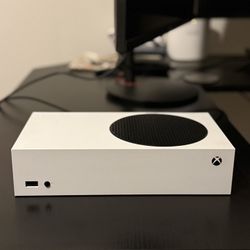 Xbox Series S – Good Condition