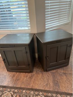 Side table / Night stands