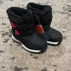 Kids Winter Boots (kids Size 9)