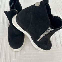 Girls Black Suede Ankle Boots Size 1