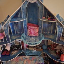 Dollhouses And Accessories