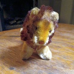 Collectible Vintage Steiff "Leo" lion stuffed animal.