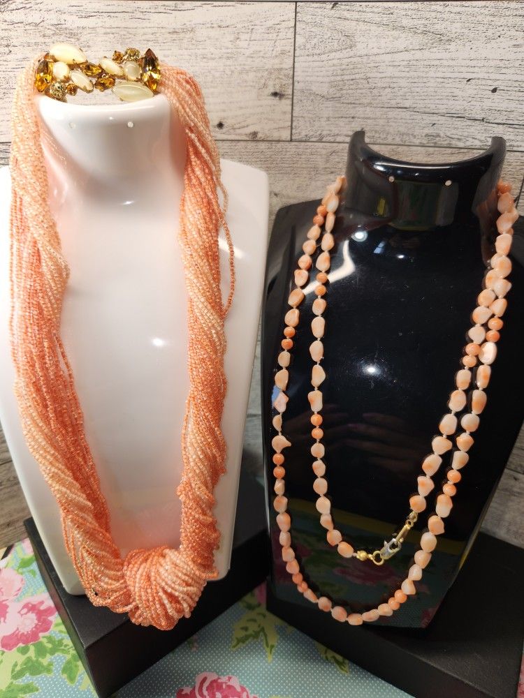 $2117, STUNNING! PEACH MOONSTONE SET OF TWO VINTAGE NECKLACES. 18"IN, 36"IN
