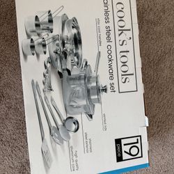 COOK’s TOOLS STAINLESS STEEL COOKWARE SET-19 PIECE-NEW,STILL IN THE BOX