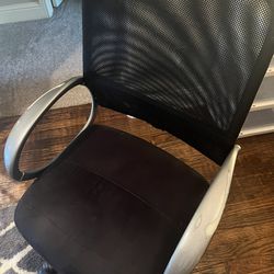 Black Rolling Desk Chair 