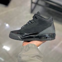 Jordan 3 Retro “Black Cat” (GS) Sizes 4Y / 4.5Y / 5Y / 5.5Y / 6Y / 6.5Y / 7Y IN HAND BRAND NEW